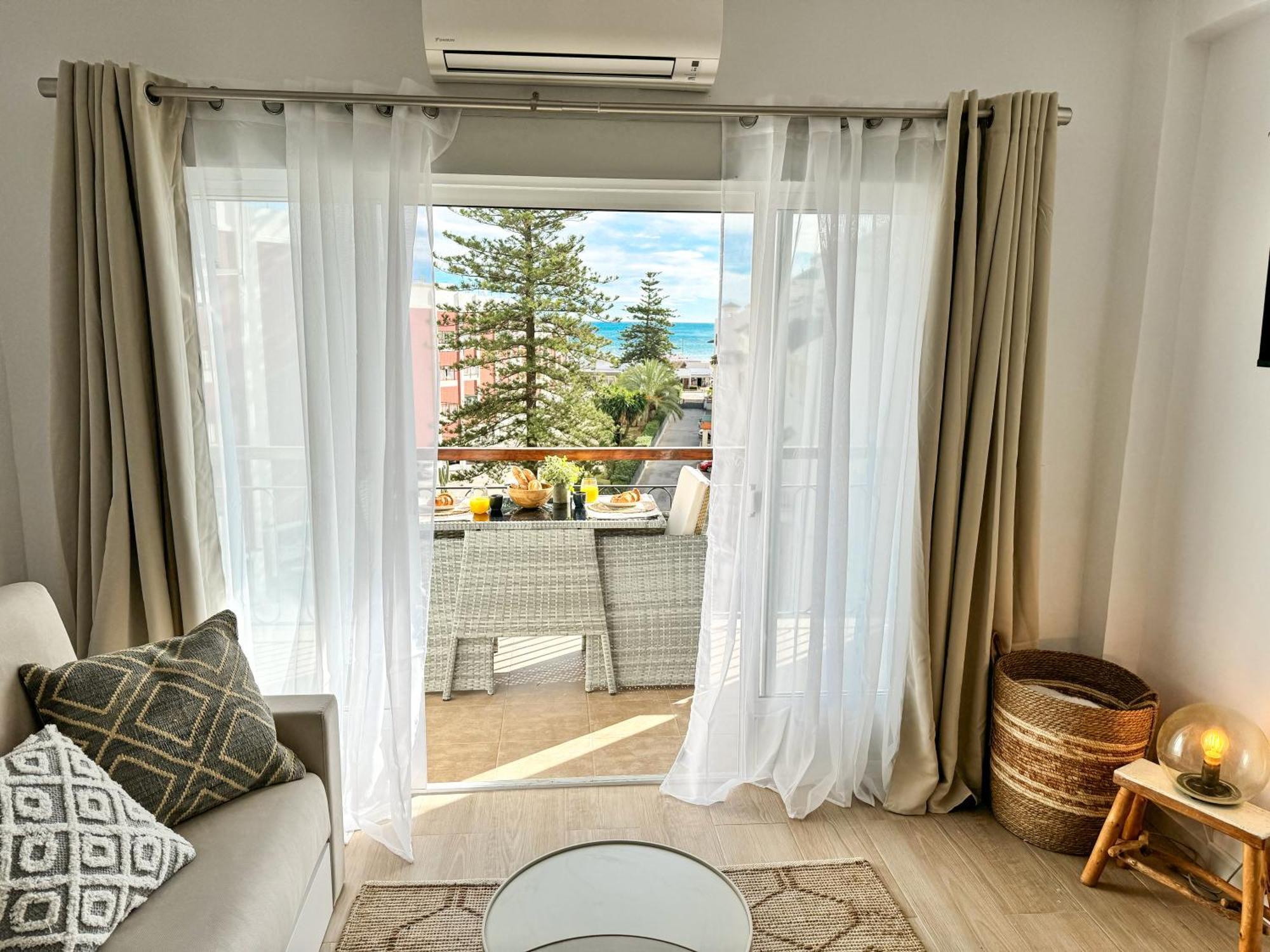 Studio Hola Arenal Platja de Larenal Exteriér fotografie